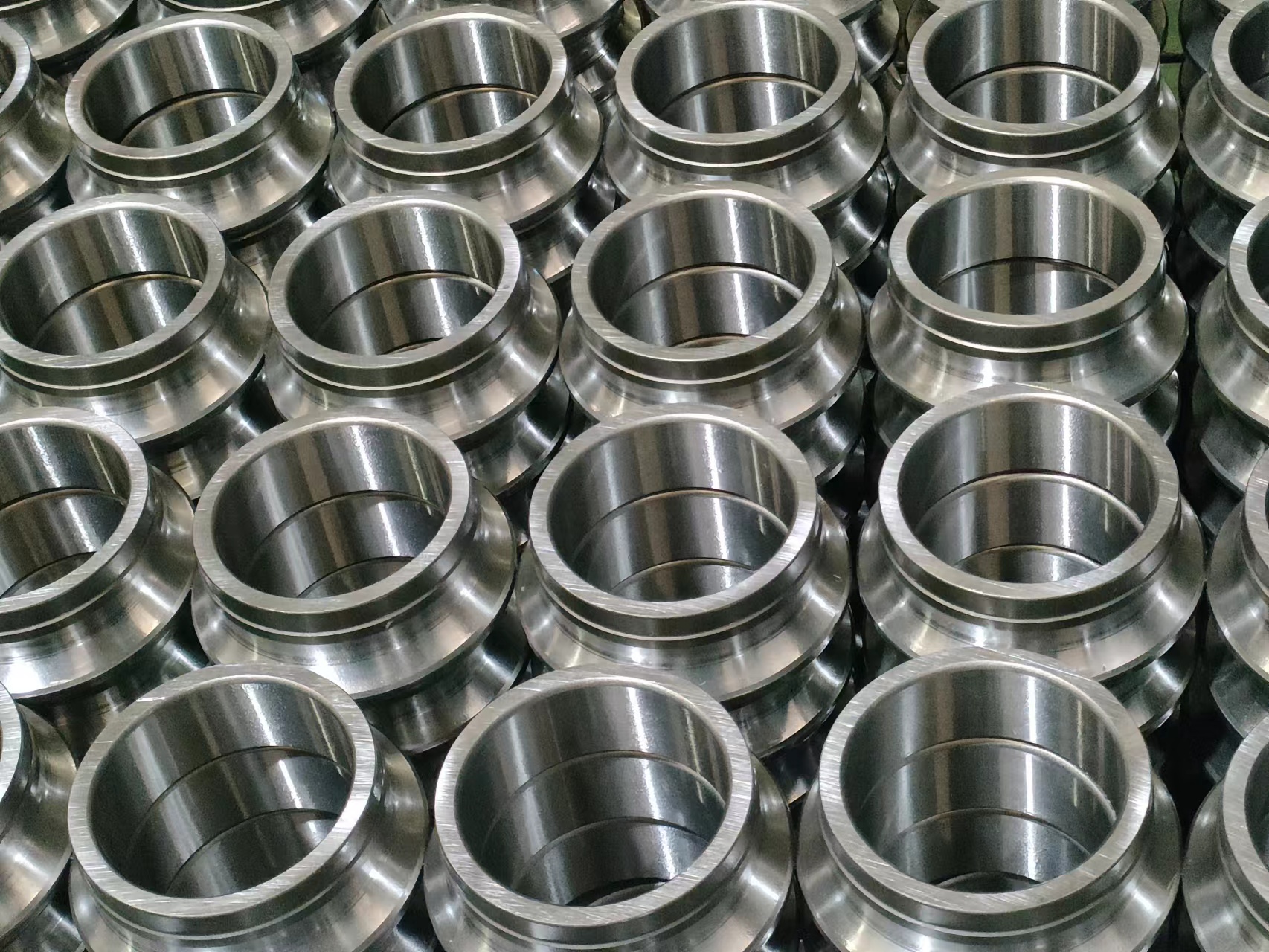 一個密封圈，輕松解決機床角接觸球軸承維護麻煩的問題！